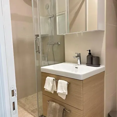 Charming Dual-unit Near Bastille *